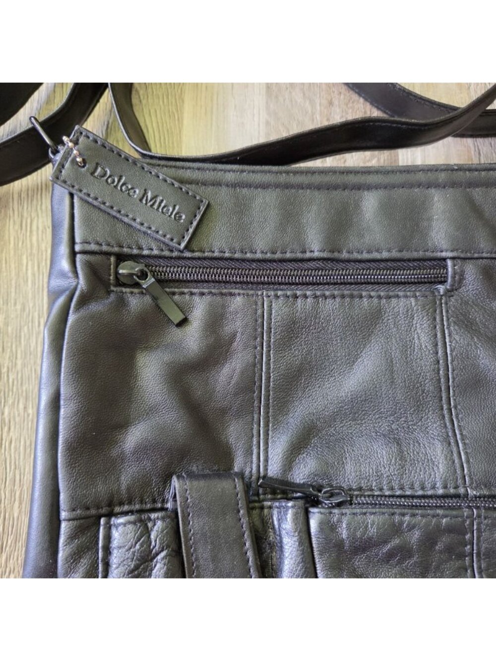 Dolce Miele Black Leather Crossbody Bag Organizer Multi Pocket Shoulder Purse - Picture 3 of 16